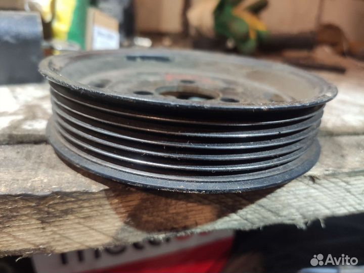 Шкив гура Golf 4 Octavia A4 Passat B5 A4B5