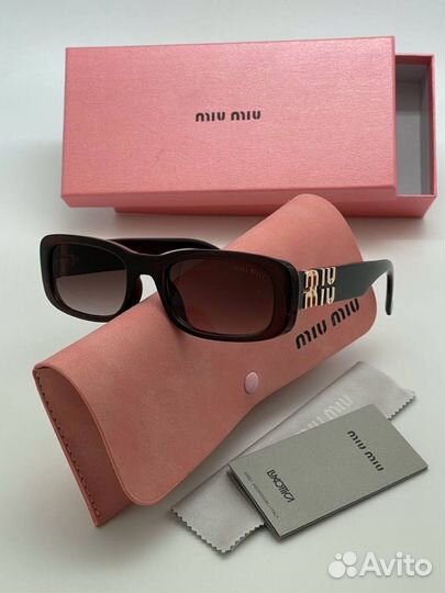 Солнцезащитные очки miu miu