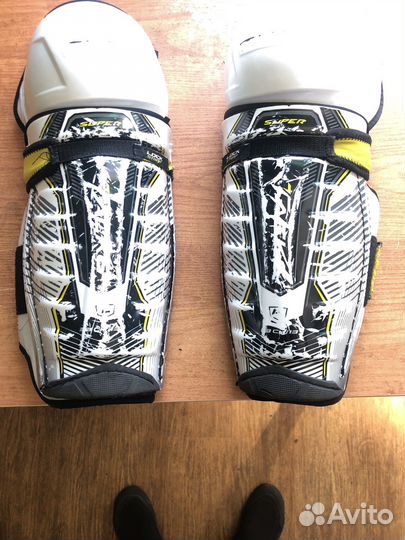 Хоккейные наколенники ccm