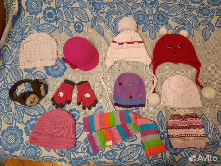 Шапки для девочки Benetton, HM на 6-8 лет