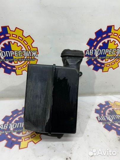 Резонатор воздушного фильтра Kia Cerato 1 1.6 G4FC