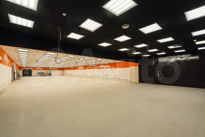 Сдам торговое помещение, 870 м²