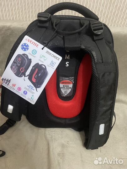 Рюкзак школьный