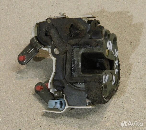 Замок двери задней левой Maxima J30