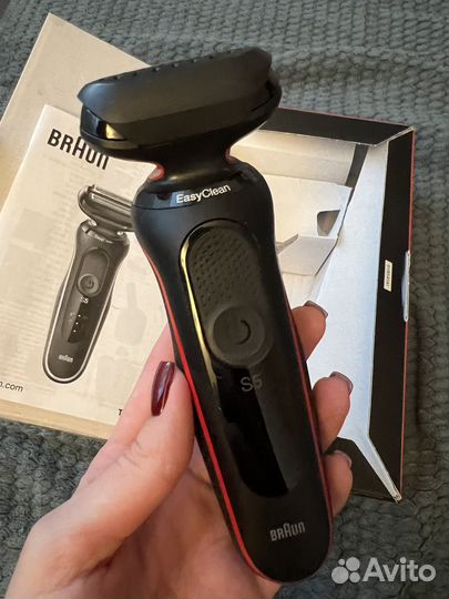 Электрическая бритва Braun