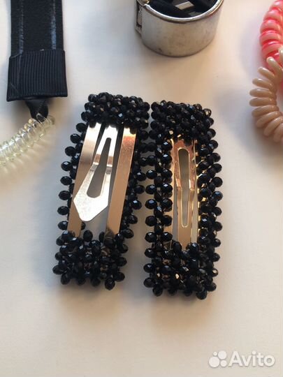 Заколки для волос