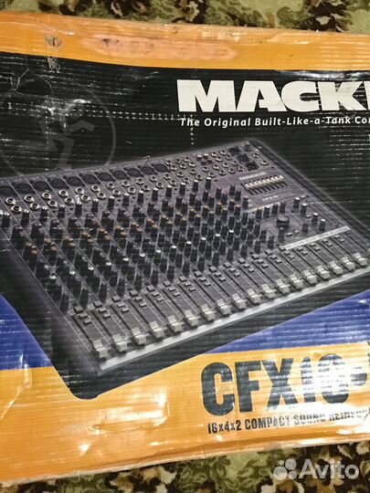 Микшерный пульт Mackie CFX16 mkii
