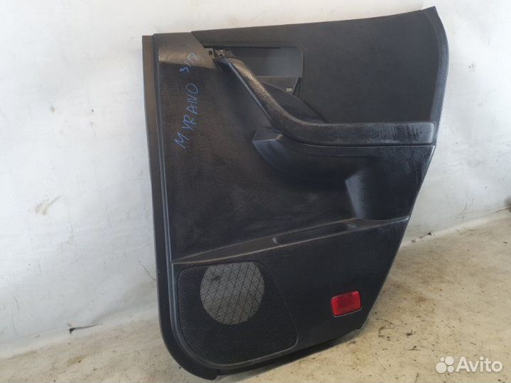 Дверная карта задняя правая Nissan Murano Z50