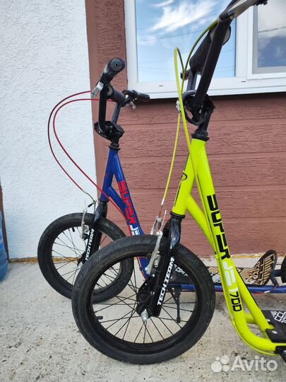 Самокат внедорожный синий(зелëный продан)