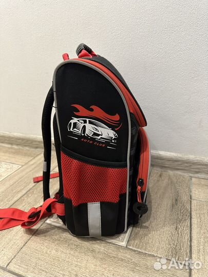 Школьный рюкзак