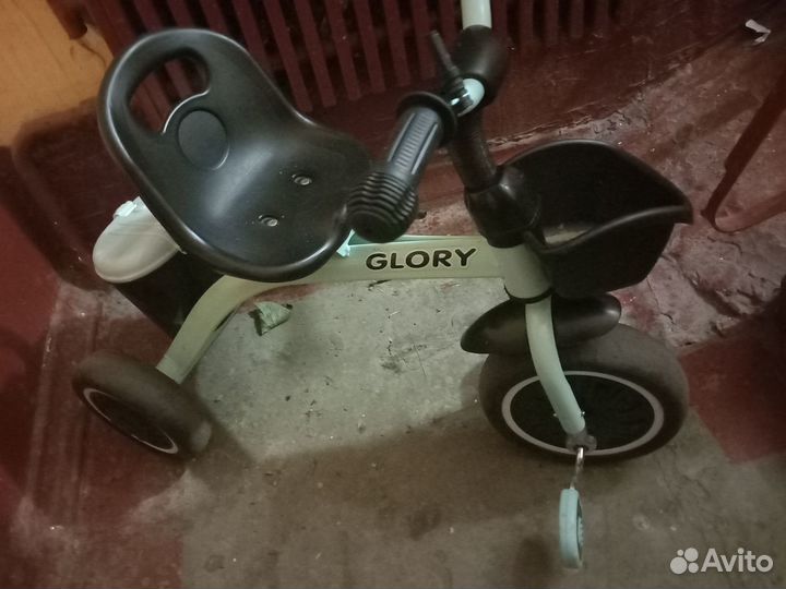 Детский трехколесный велосипед