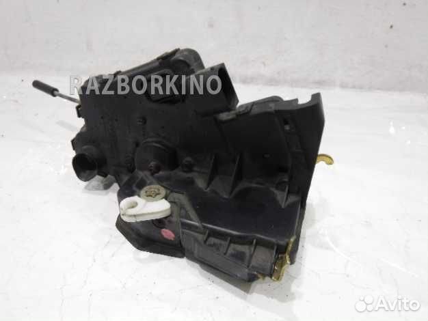 Замок двери передней правой