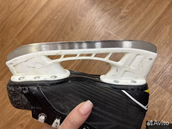 Хоккейные коньки bauer 31