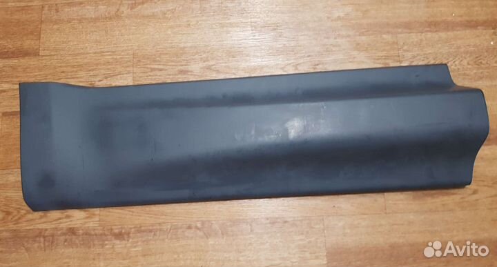 Новый молдинг задней правой двери Range Sport L494