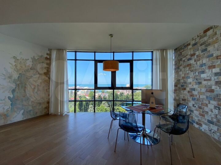 2-к. квартира, 100 м², 8/21 эт.