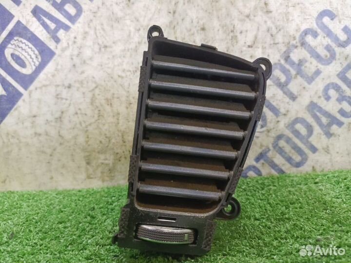 Дефлектор обдува правый Kia Optima седан 2.0 G4KD