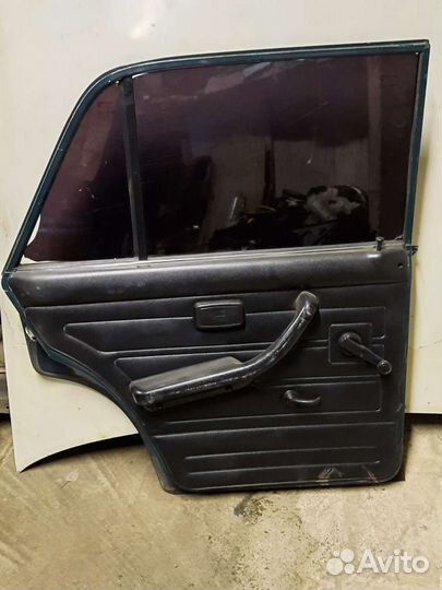 Задняя левая дверь на ваз 2107 2105