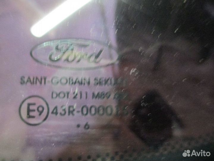 Стекло кузовное глухое левое Ford Focus II 2005-20