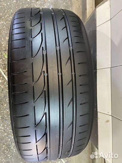 Bridgestone Potenza S001 235/40 R19 96W