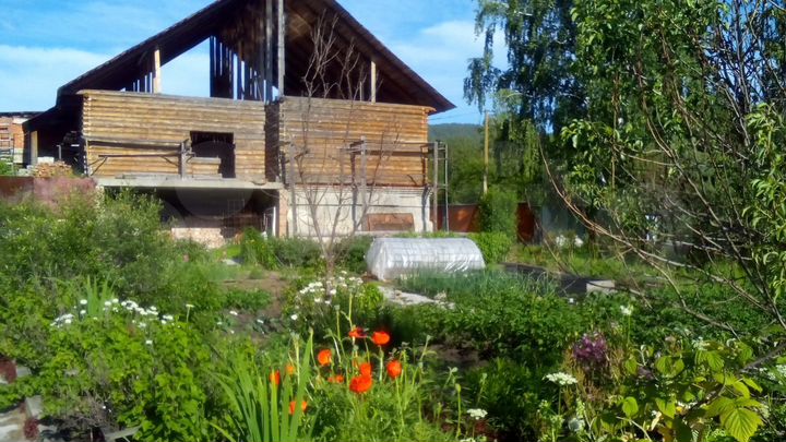 Дом 318 м² на участке 12 сот.