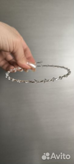 Чокер колье серебряного цвета из витого стекляруса