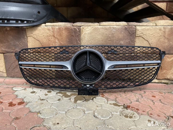 Решетка радиатора