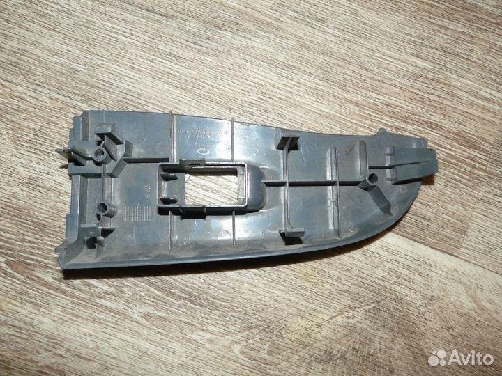 Накладка Nissan Almera Classic 7746131700