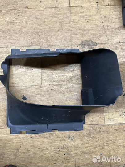 Воздуховод интеркулера touareg 7L