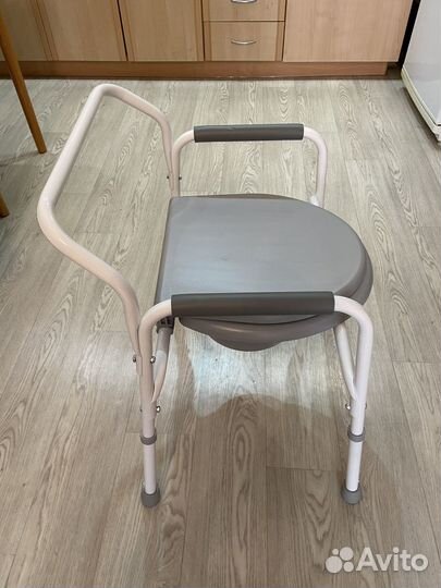 Санитарный стул-кресло,туалет новый