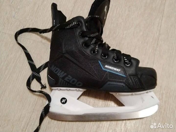 Коньки хоккейные детские