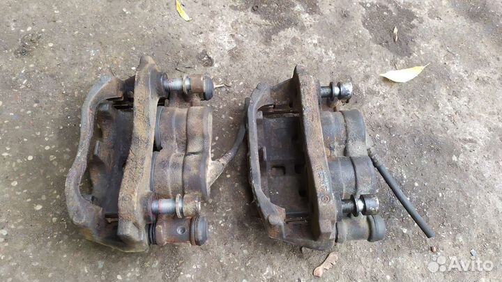 Суппорта передние Фиат Дукато 06г 2.2TDI