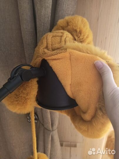 Шапка женская жёлтая вязаная