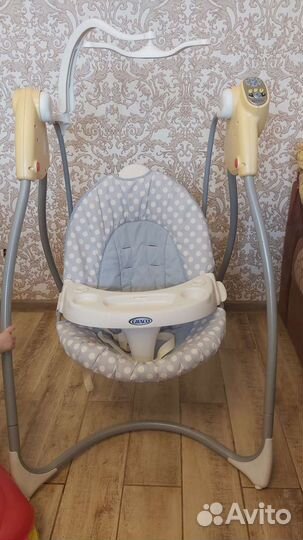 Детские электронные качели graco