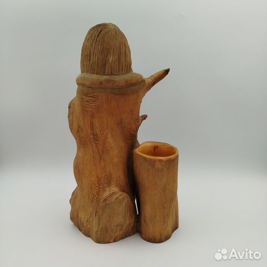 Статуэтка (карандашница) 