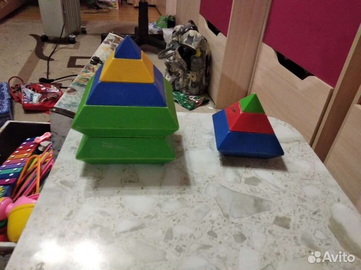 Детские развивающие игрушки