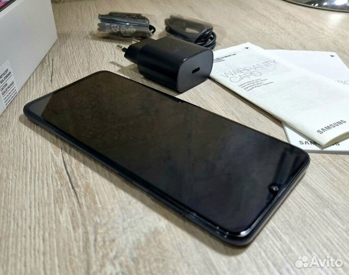 Samsung Galaxy A70, 6/128 ГБ