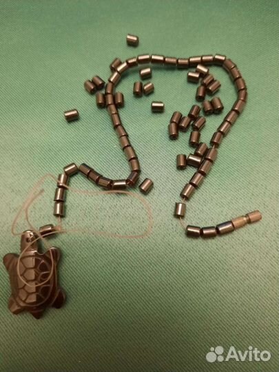 Бусы и бижутерия