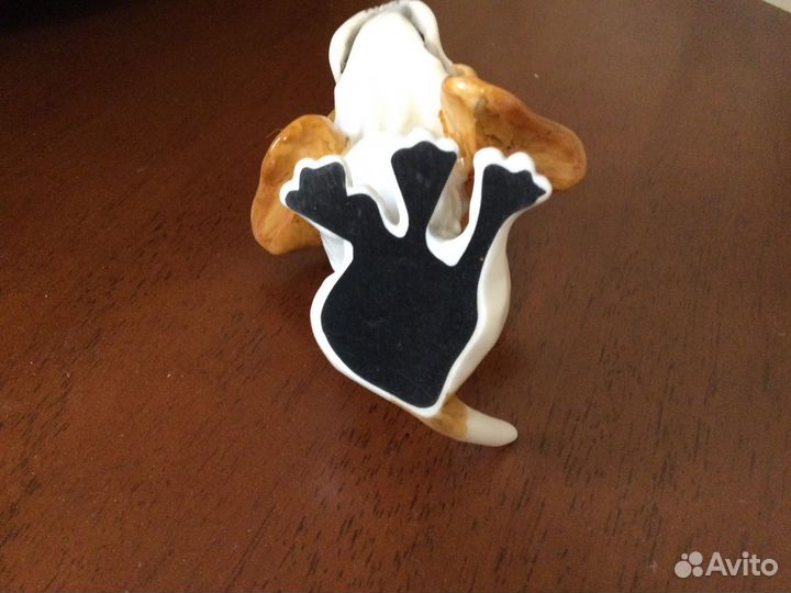 Статуэтка фарфор