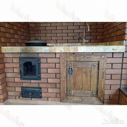 Дверь из массива дерева