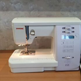 Швейная машина Janome6125QC