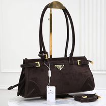Сумка замшевая Prada винтаж