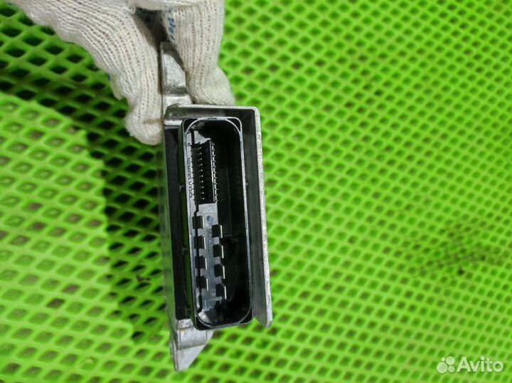 Эбу стояночного тормоза VW Passat B6