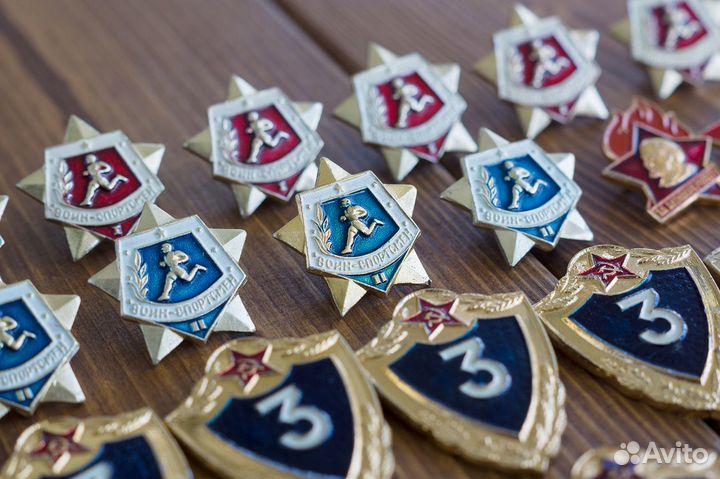 Значки вмф, мвд, армия, пионерия, спорт