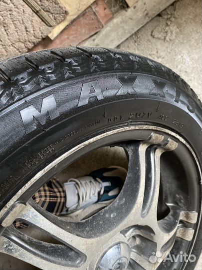 Maxxis Arctic Trekker SP03 65/5 R15