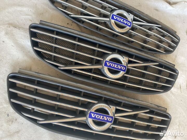 Решетка радиатора volvo xc60 рестал