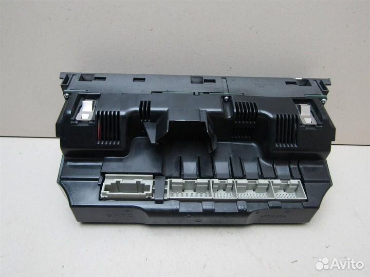 Блок управления климатической установкой Audi A6