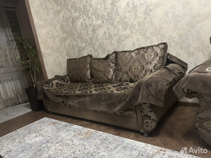 Продам диван и 2 кресла