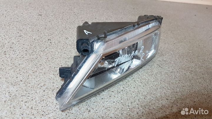Правая противотуманная фара volkswagen tiguan 2