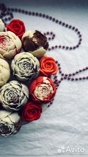 Шоколадные цветы, букет пионов