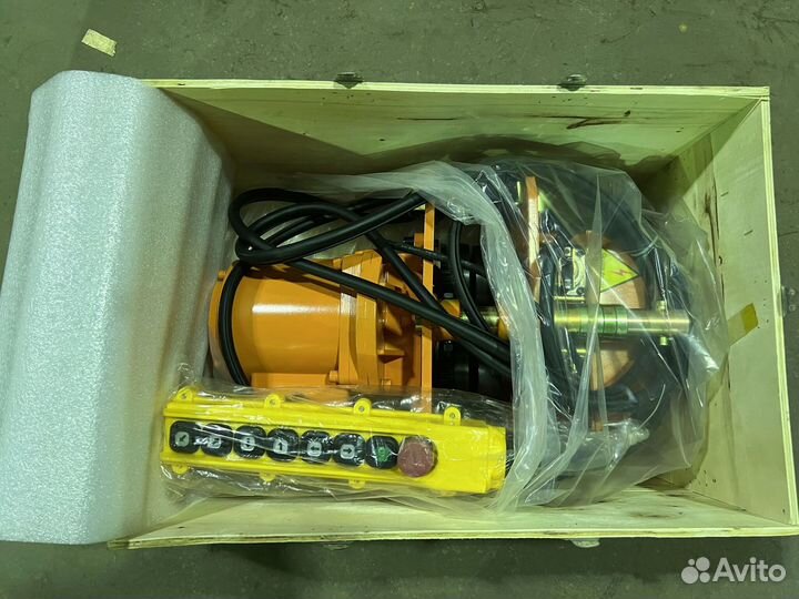 Таль электрическая цепная 2 т 6 м 380В